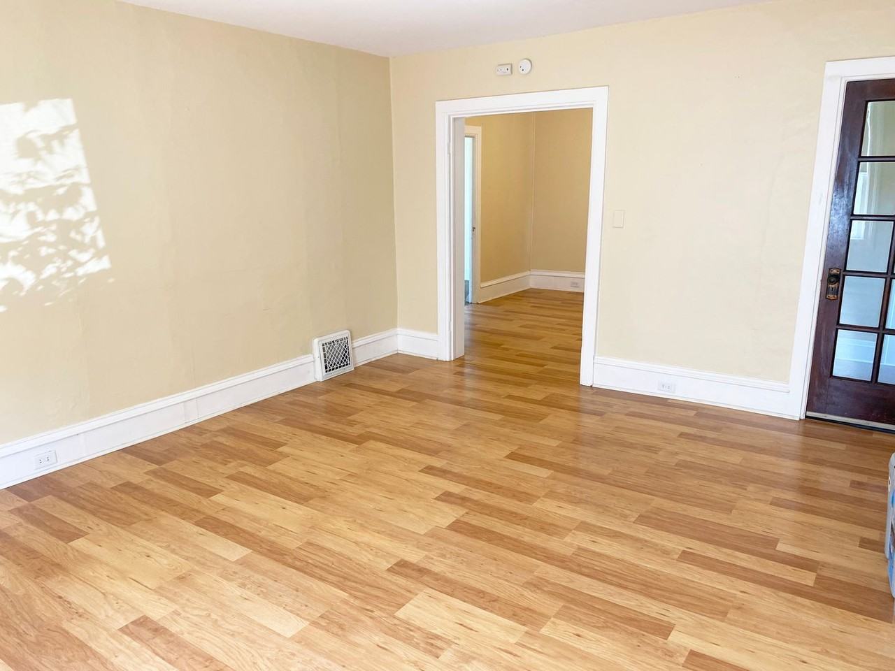 810 Steuben St - Photo 3 of 24