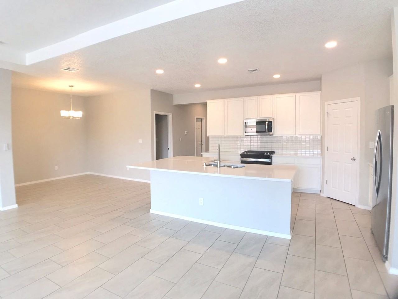 1701 Camino Rustica Sw - Photo 3 of 30