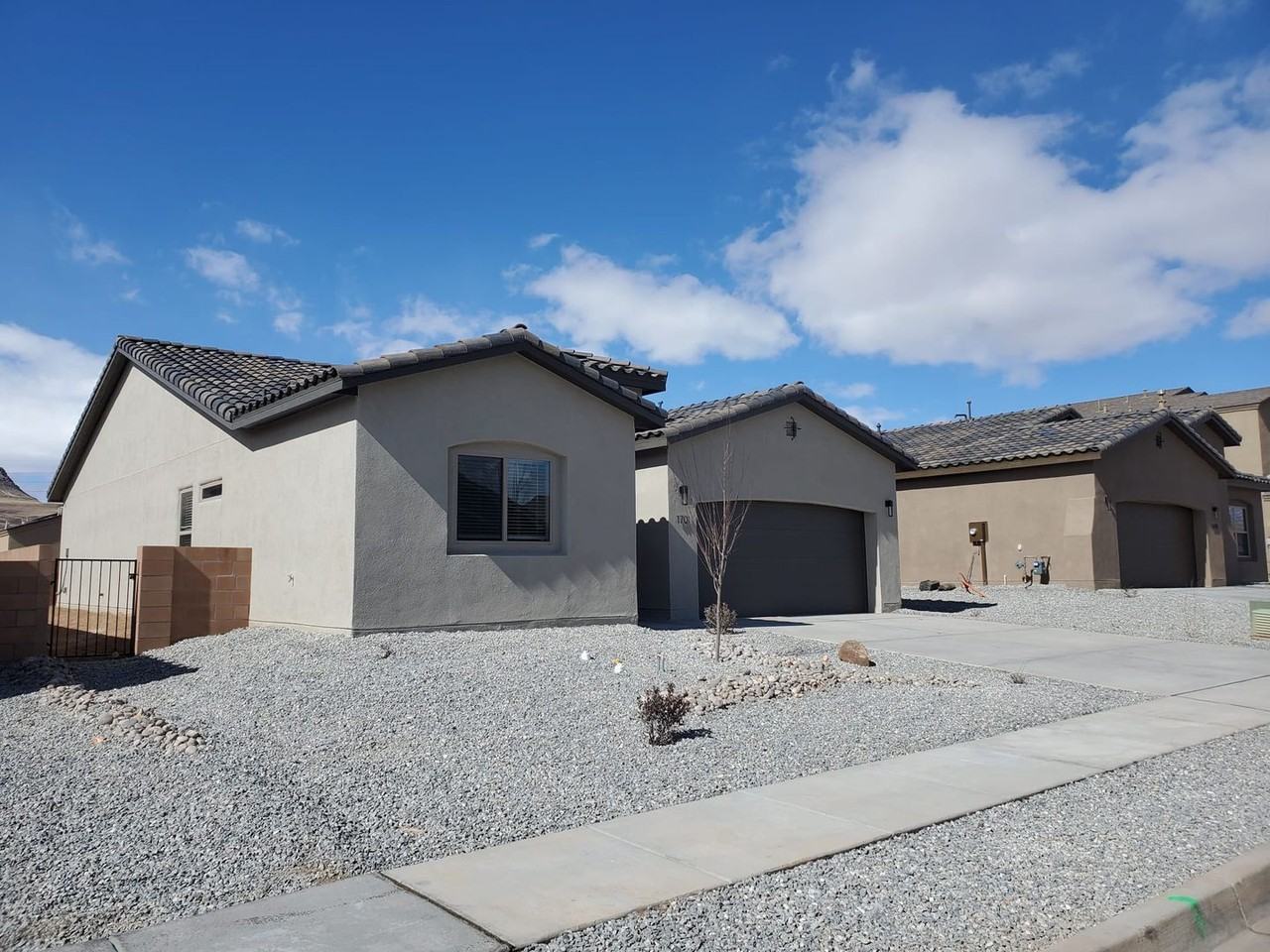 1701 Camino Rustica Sw - Photo 4 of 30