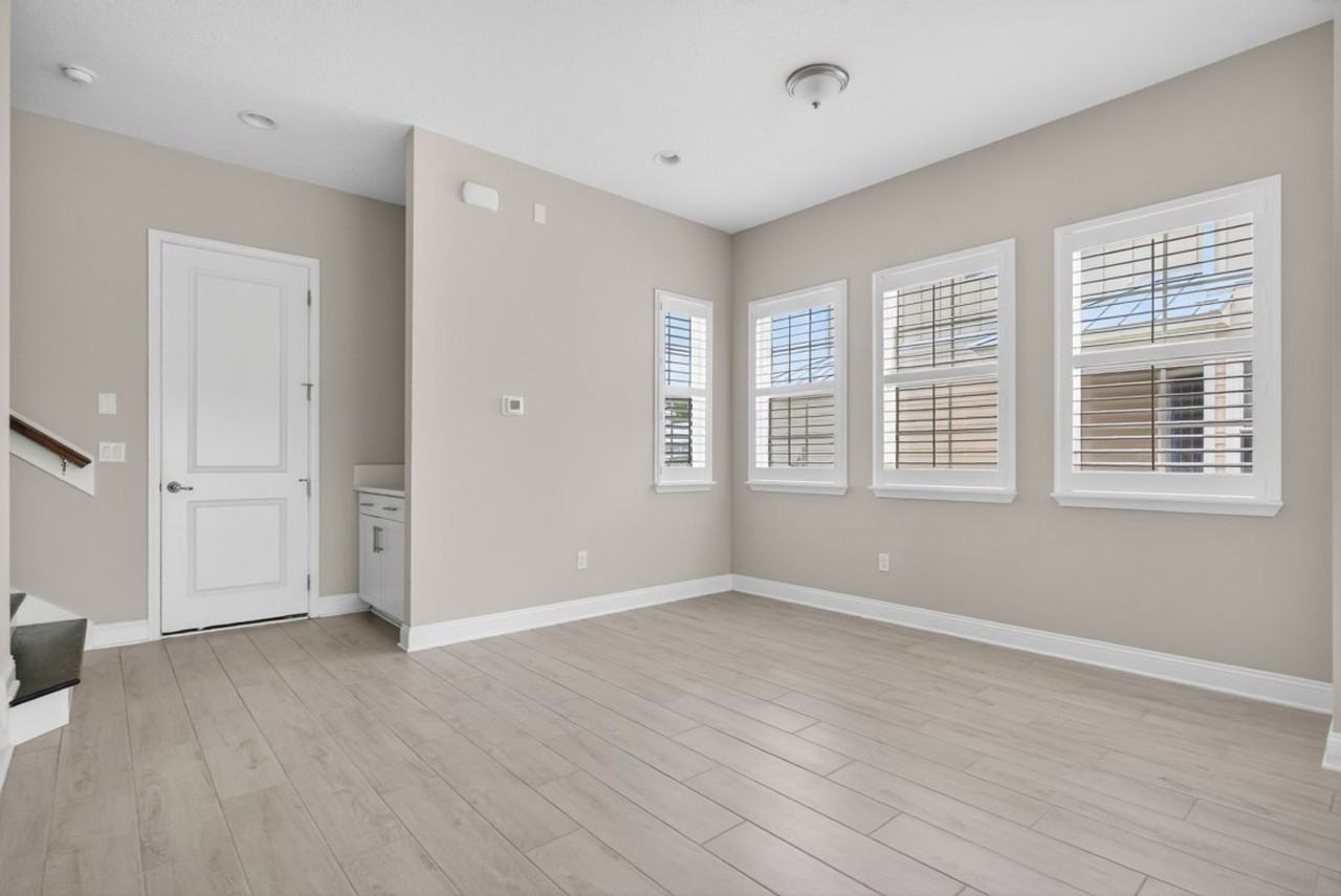 527 Marquesa Cir - Photo 7 of 42