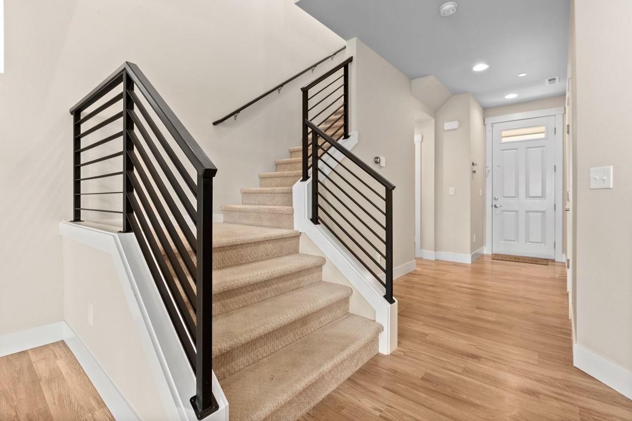 20412 5th Ave W - Photo 5 of 29
