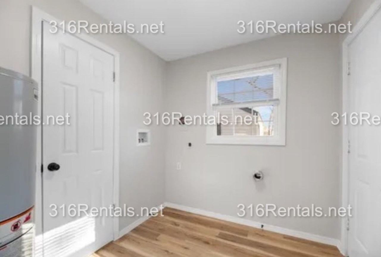 2116 S Mosley Ave - Photo 6 of 14