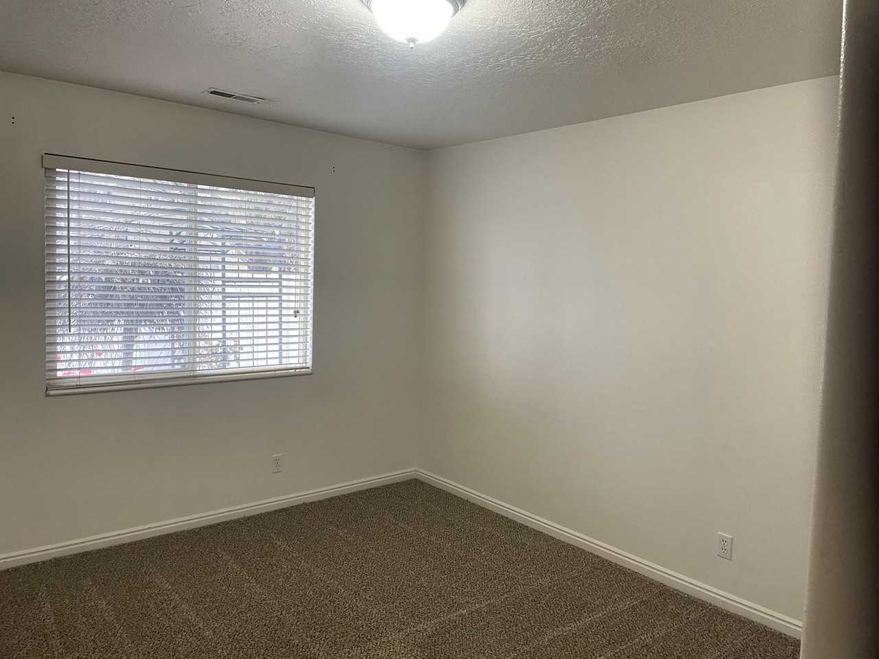 1145 N 2960 W - Photo 6 of 7