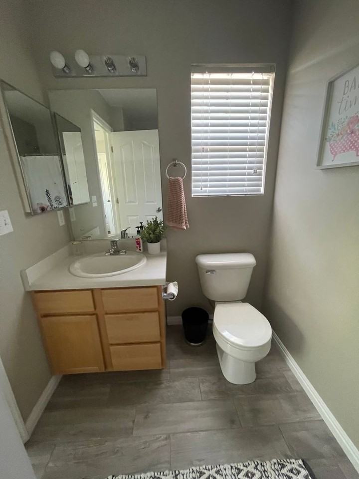 1137 W 1390 S - Photo 2 of 21