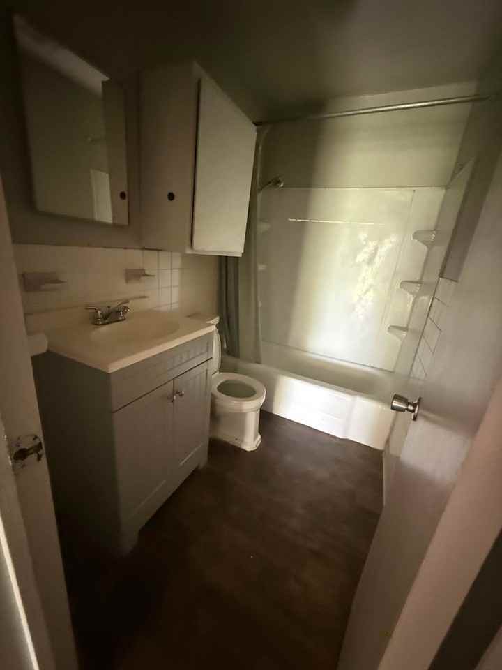 1107 S 16th St - Photo 6 of 6