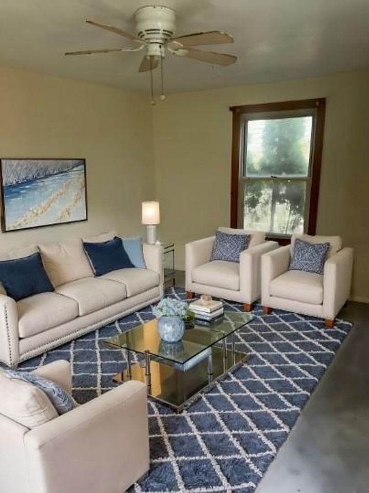 549 Farnsworth Ave - Photo 2 of 10