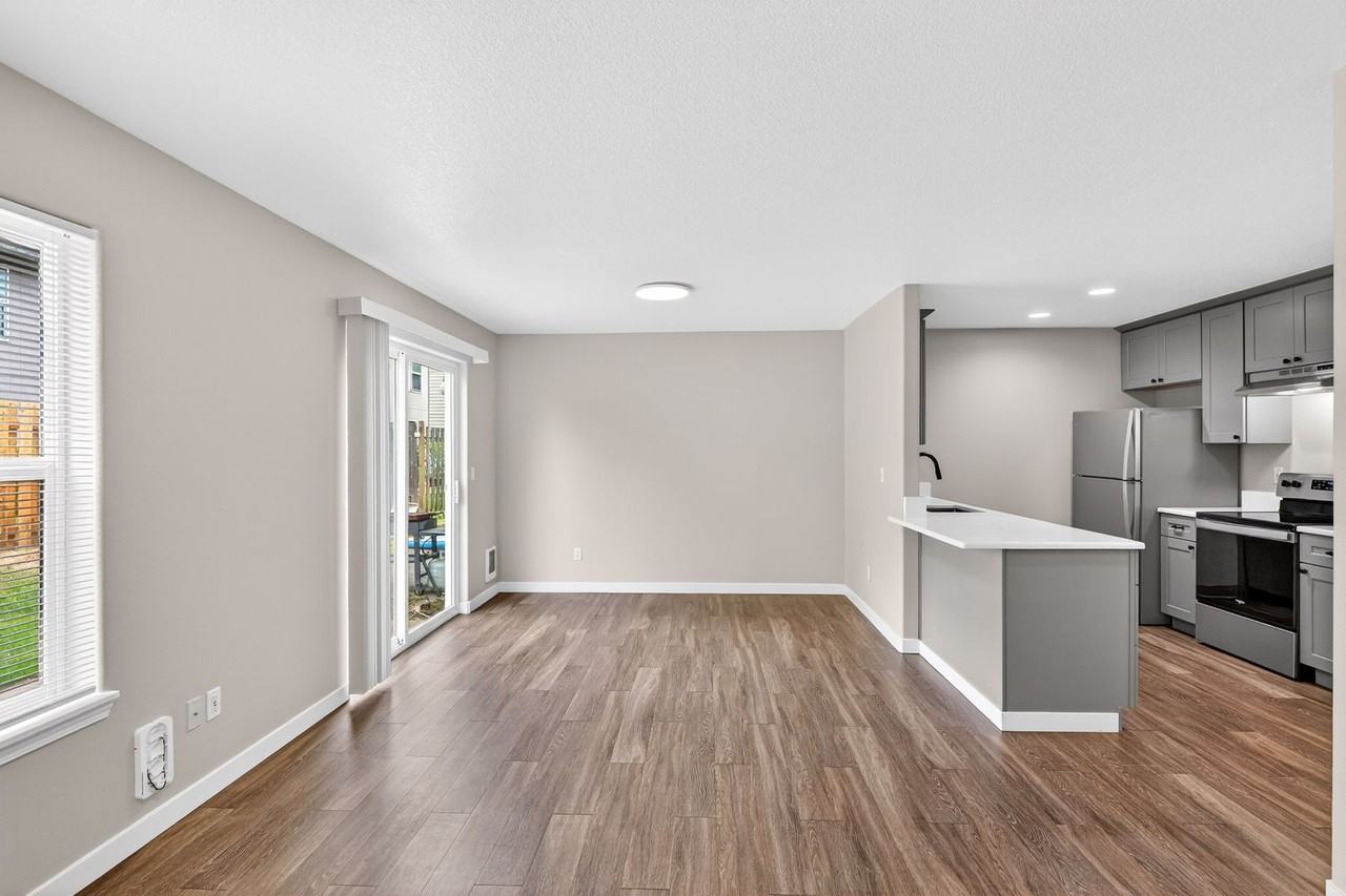 4263 Sw 159th Ave - Photo 3 of 20