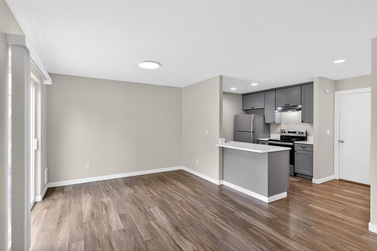 4263 Sw 159th Ave - Photo 4 of 20