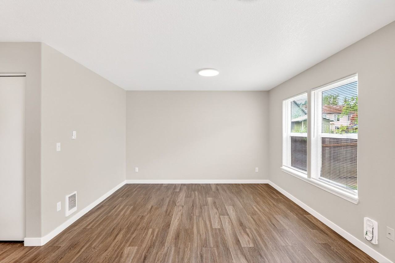 4263 Sw 159th Ave - Photo 6 of 20