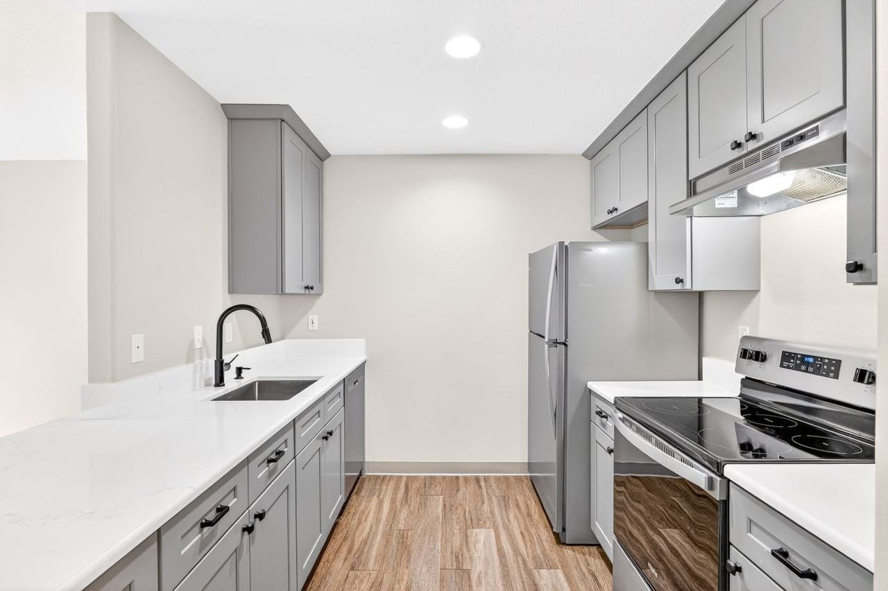 4263 Sw 159th Ave - Photo 7 of 20