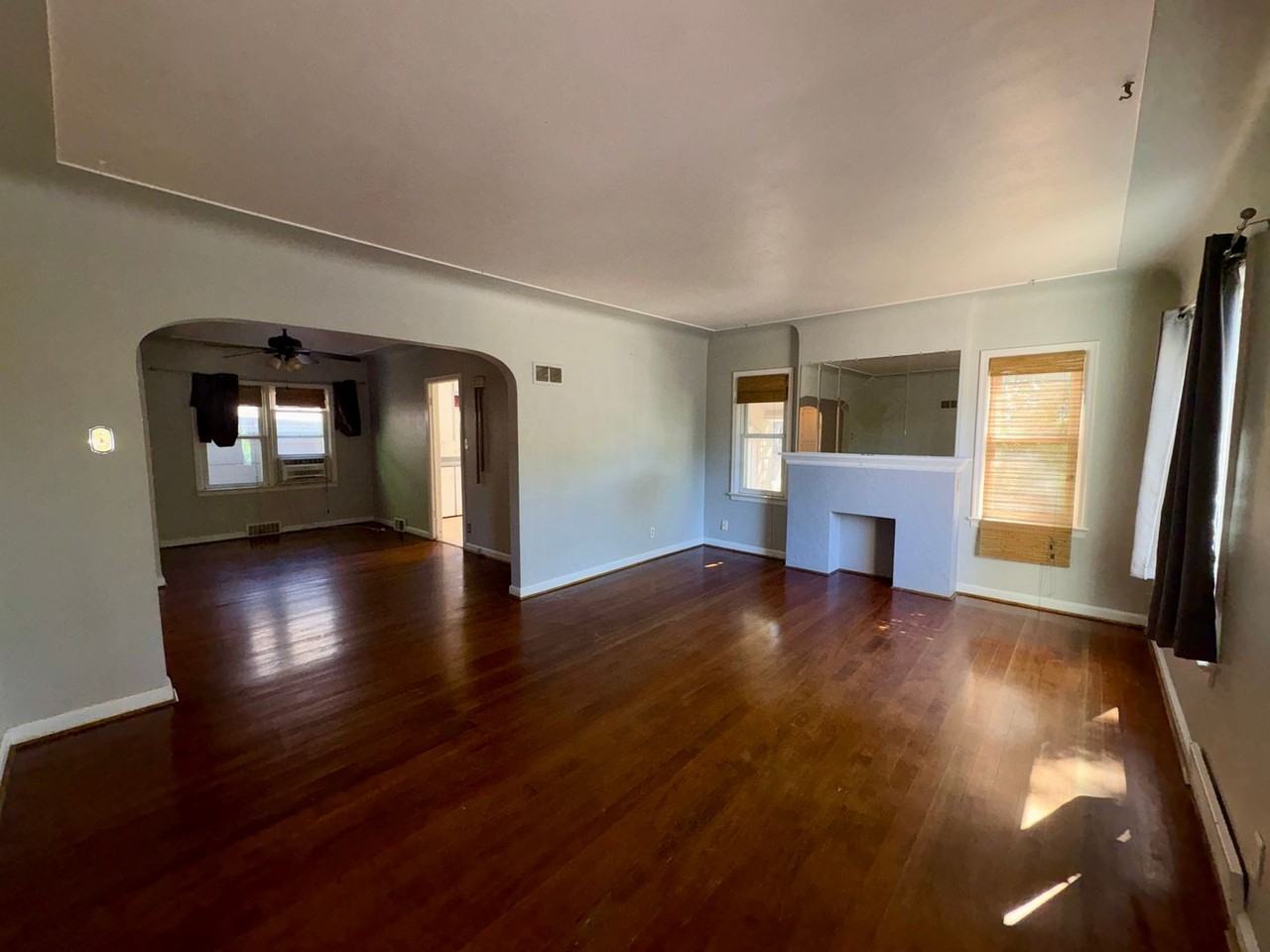 701 Alderson Ave - Photo 4 of 20