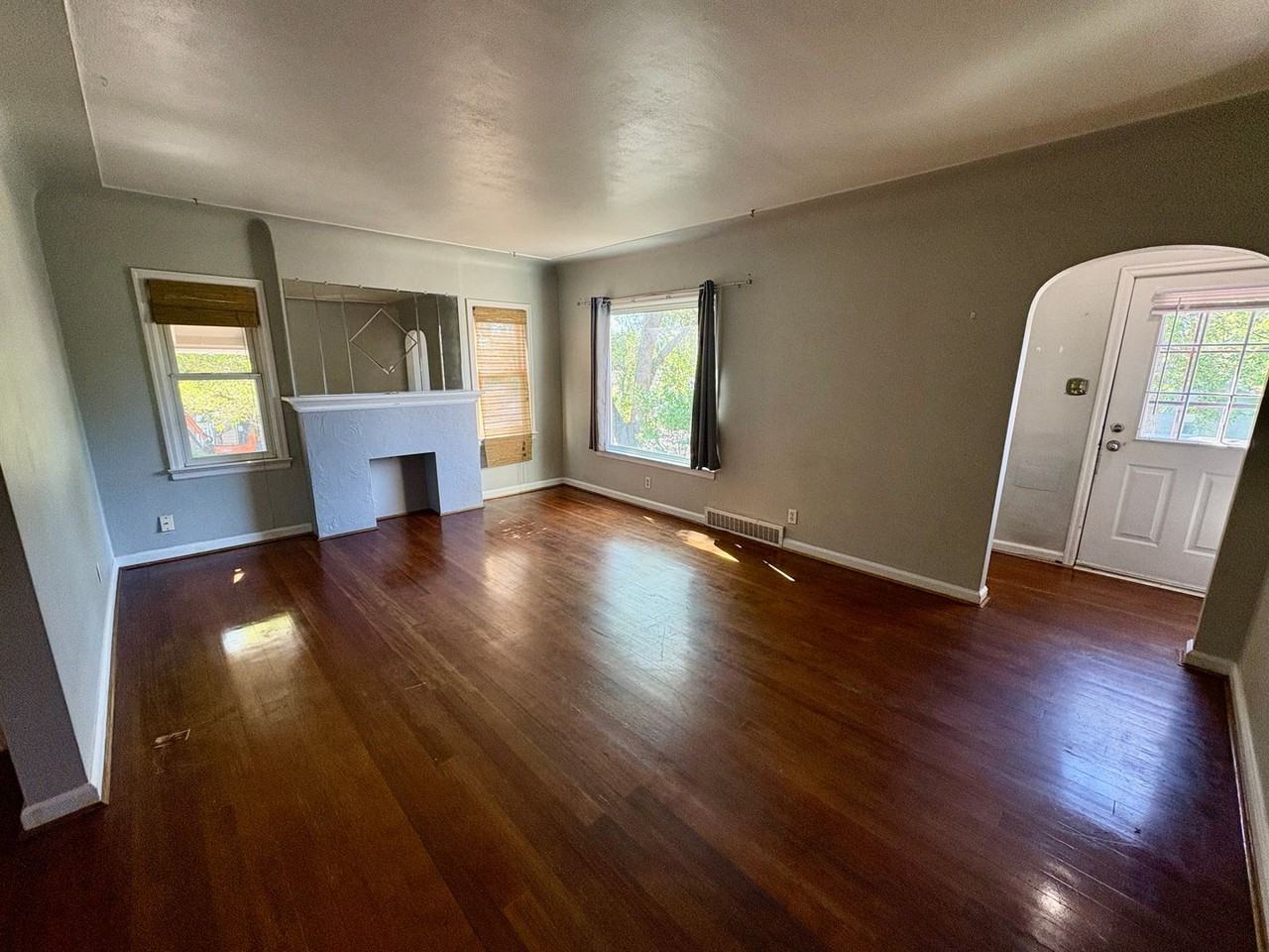 701 Alderson Ave - Photo 5 of 20