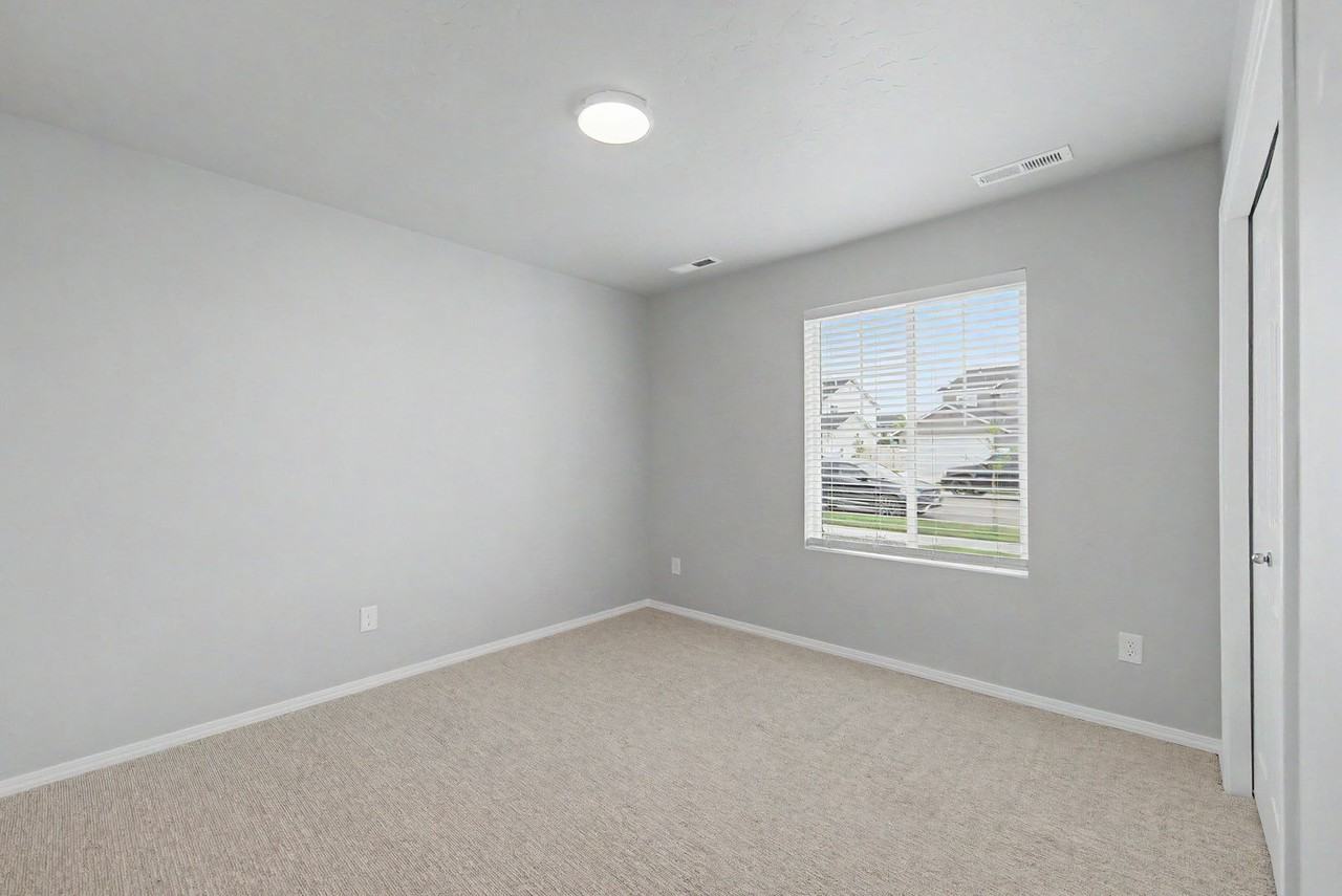 6881 S Sushana River Ave - Photo 4 of 21