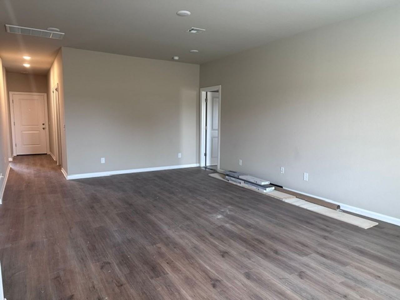 8109 8109 Solare Pl. - Photo 3 of 19