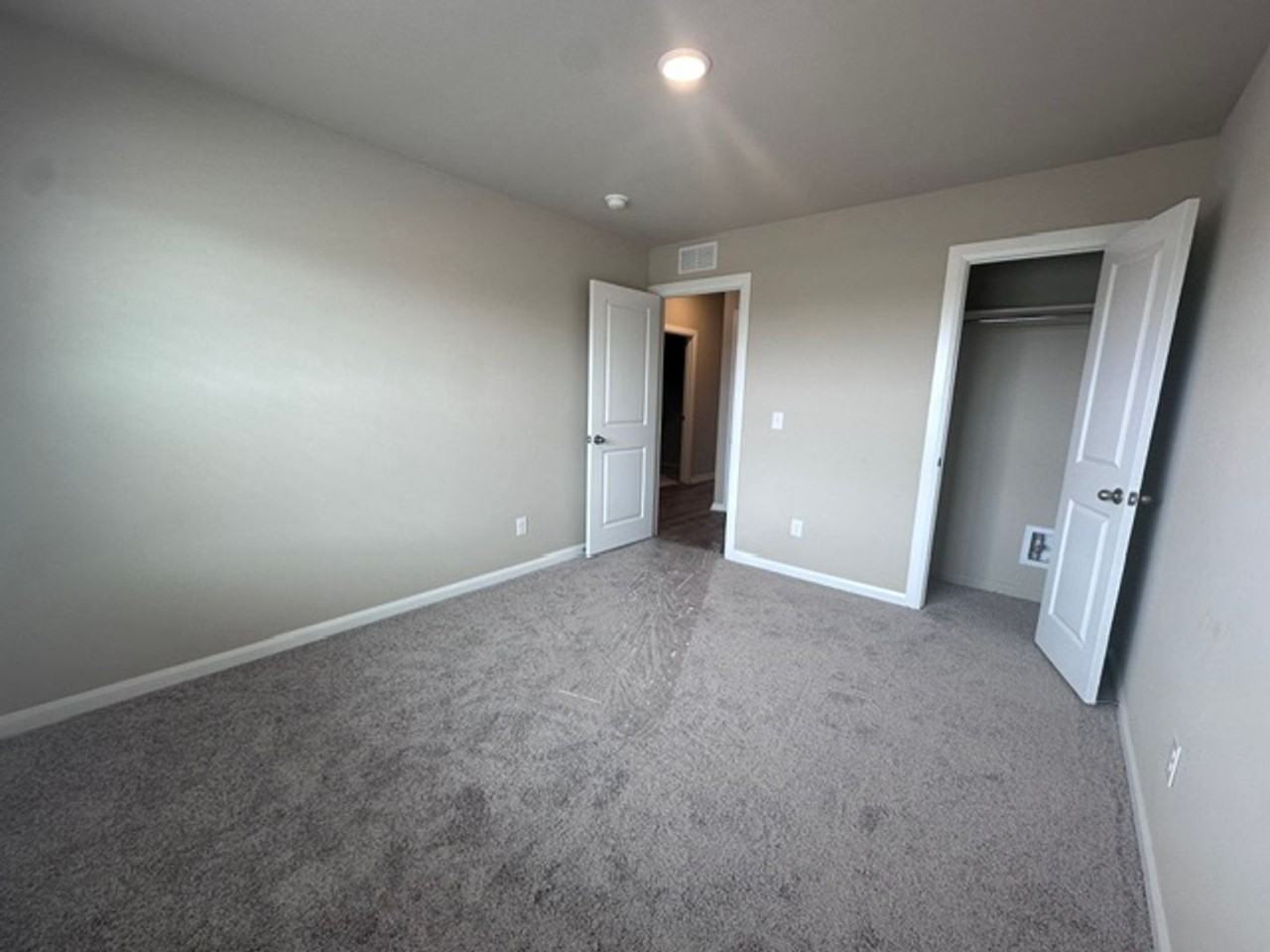 8109 8109 Solare Pl. - Photo 7 of 19