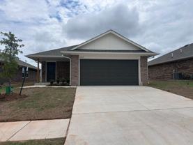 4004 Se 81st St - Photo 1 of 1