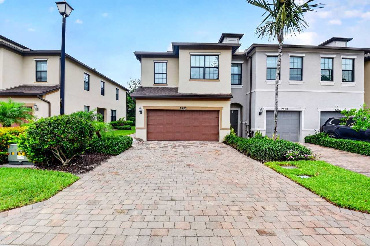 2833 Troubadour St - Photo 7 of 50