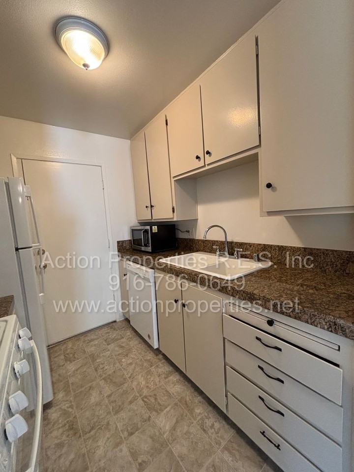 303 Harding Blvd #4 - Photo 5 of 30