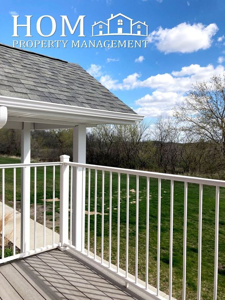 3021 Bluestem Trl - Photo 4 of 25
