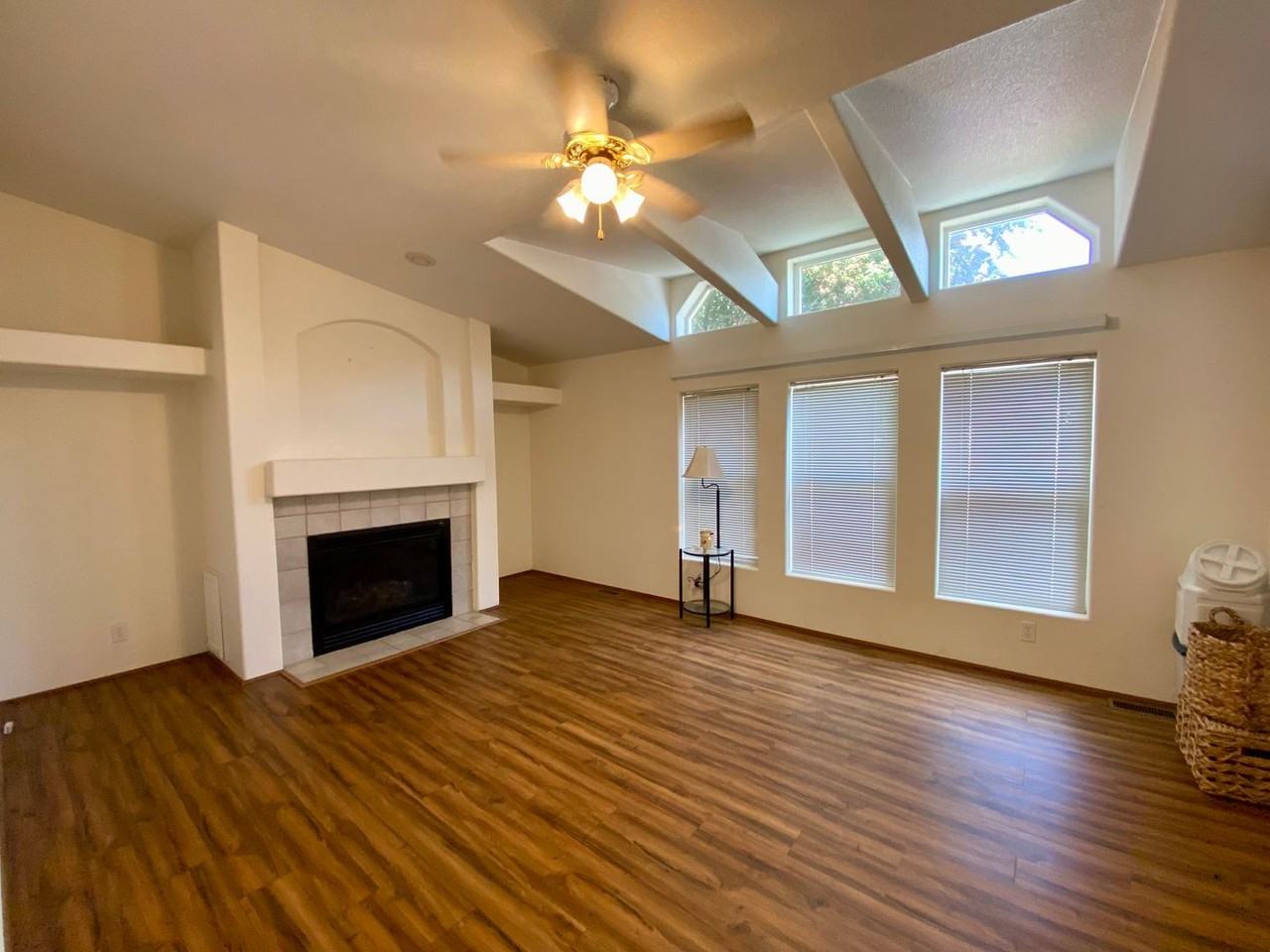 10410 F Ave - Photo 2 of 21