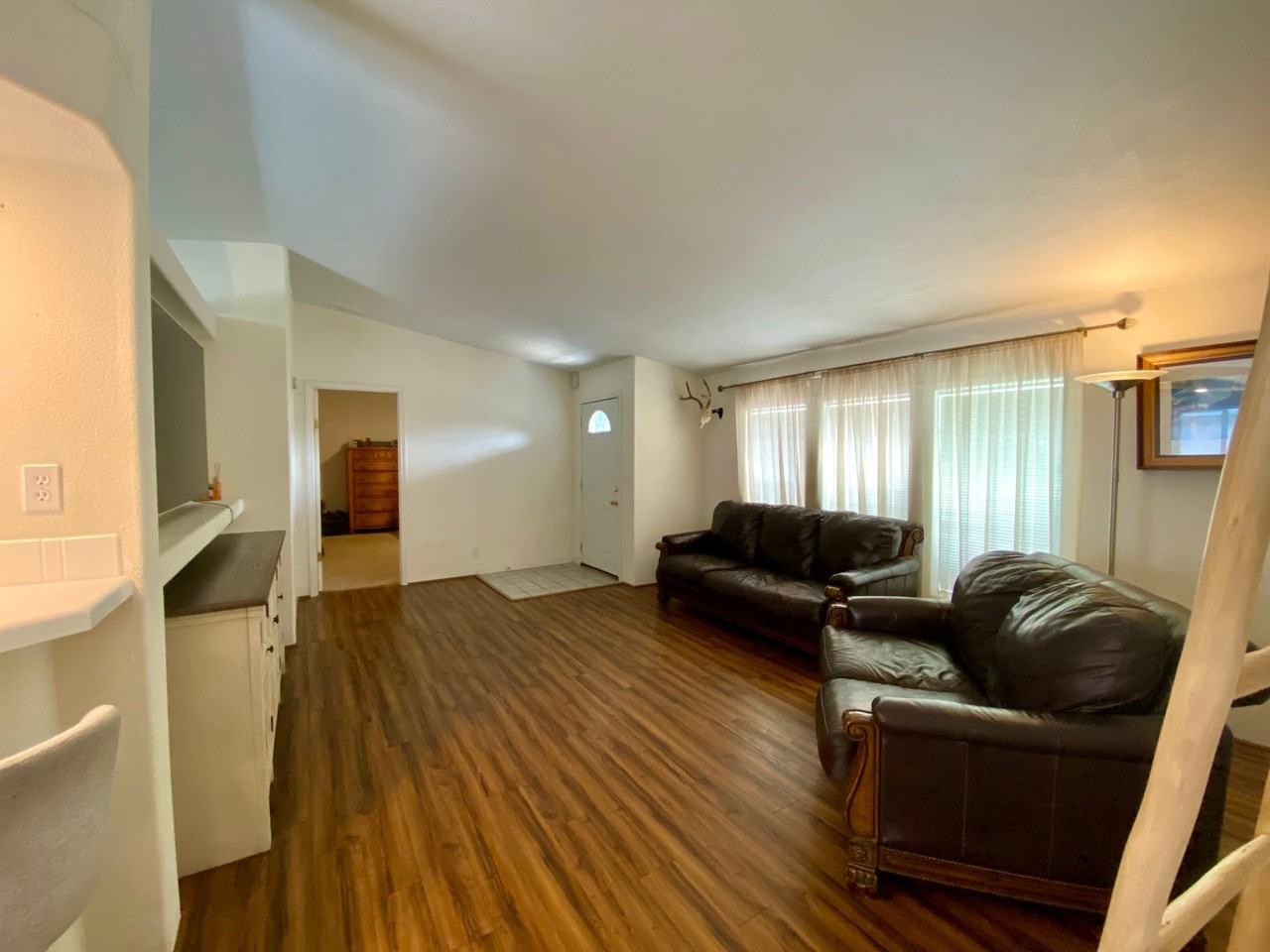 10410 F Ave - Photo 5 of 21