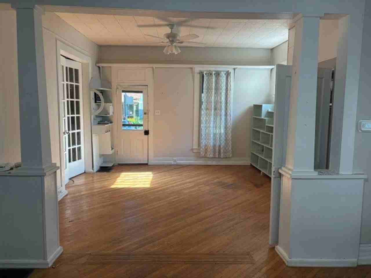 817 W 6th St - Photo 2 of 9