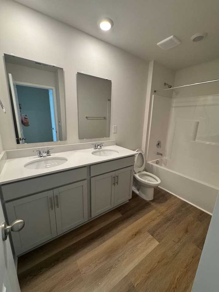 764 14th Avenue Ct Ne - Photo 5 of 12