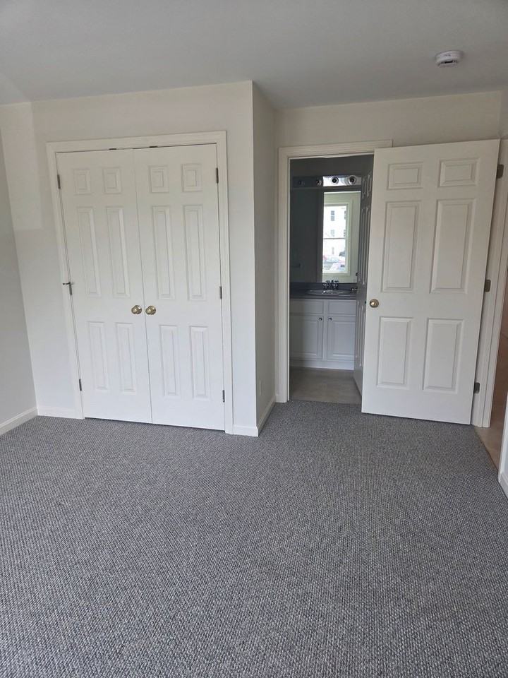 3000 Mead Hill - Photo 5 of 18