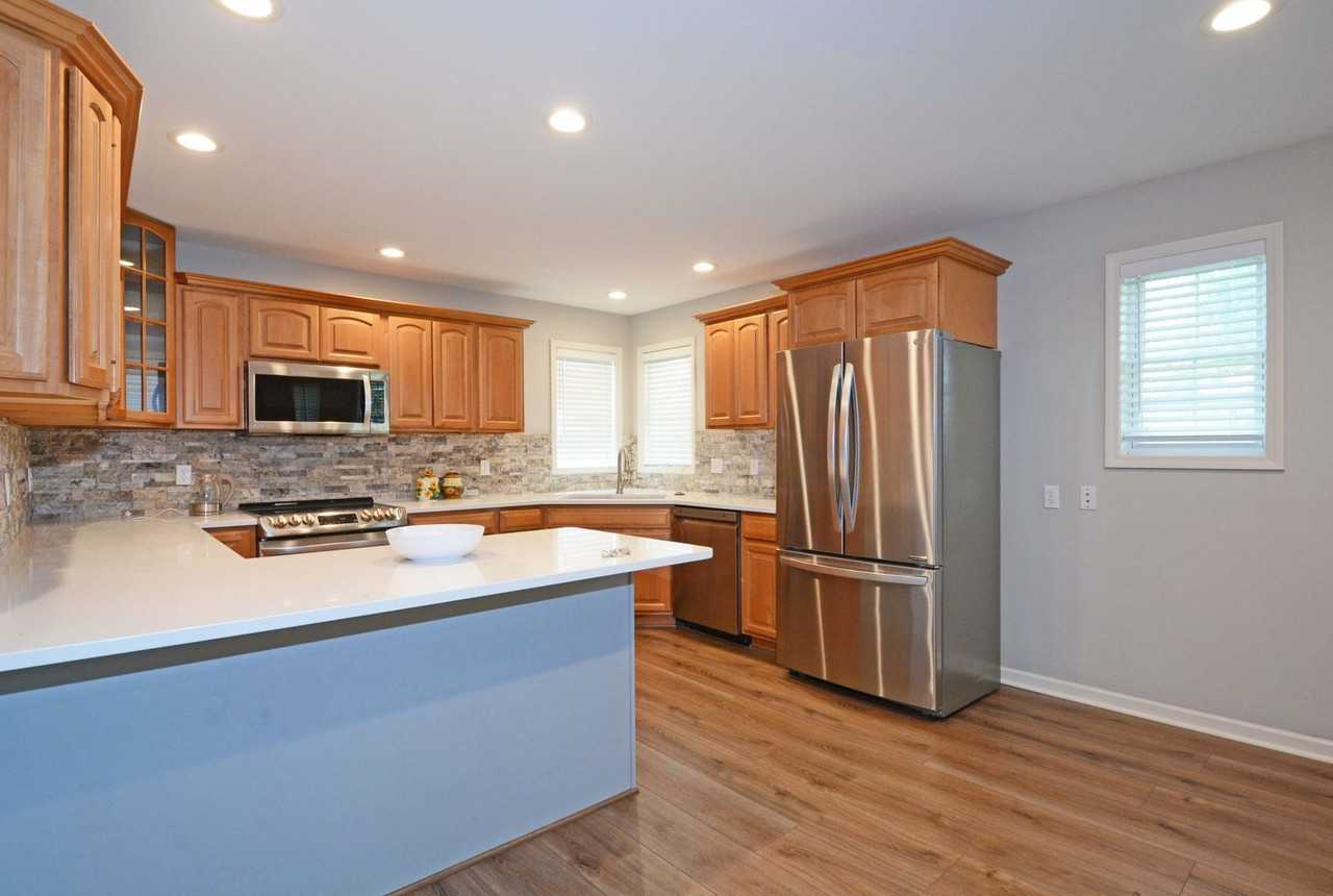 504 15th Ave N - Photo 5 of 30