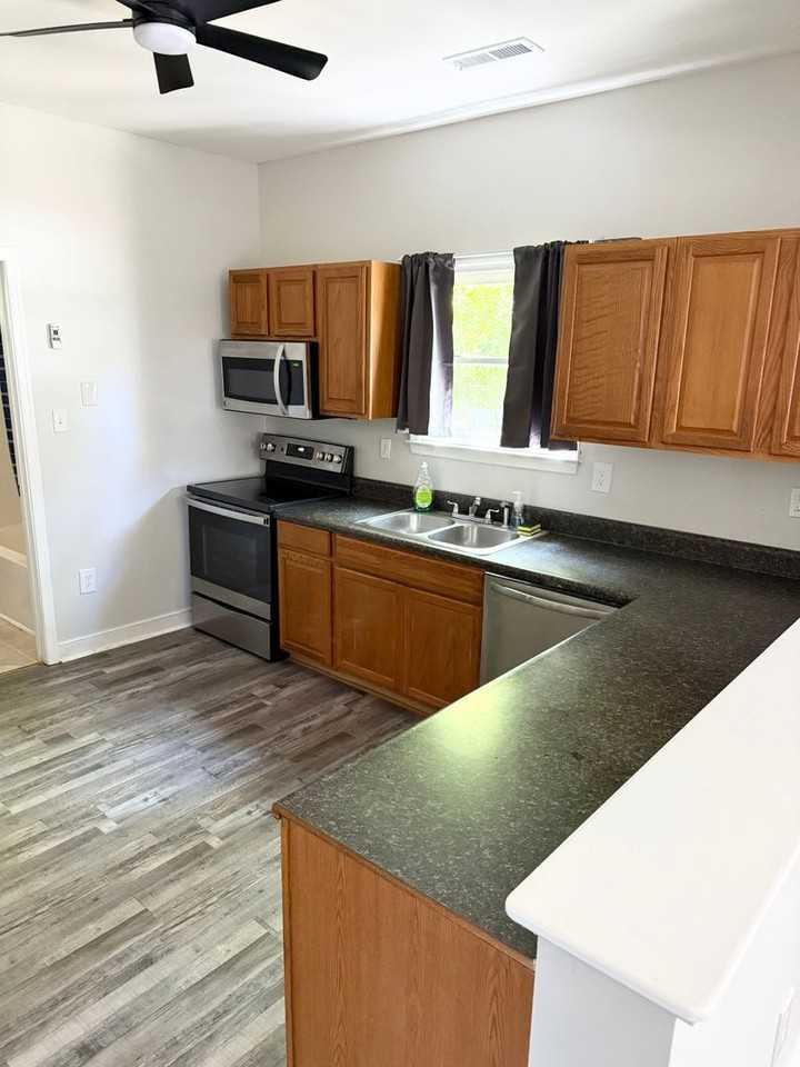 7202 Harrison Ave - Photo 5 of 12