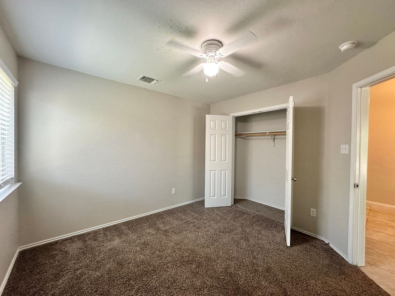 1118 Juneberry Park Dr - Photo 5 of 33