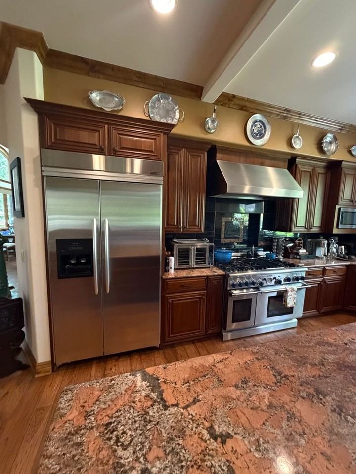 345 Country Club Dr - Photo 7 of 9