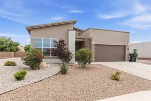 featured image of 3378 Dahlia St