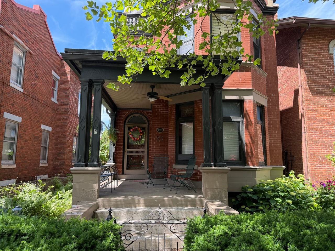 23 Van Buren St - Photo 2 of 15