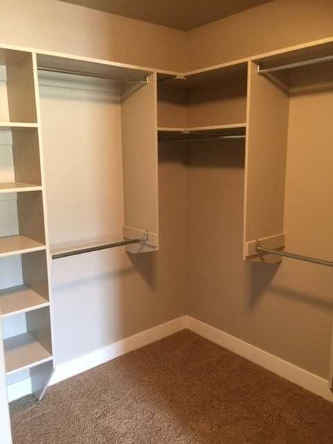 576 N 220 E - Photo 7 of 14