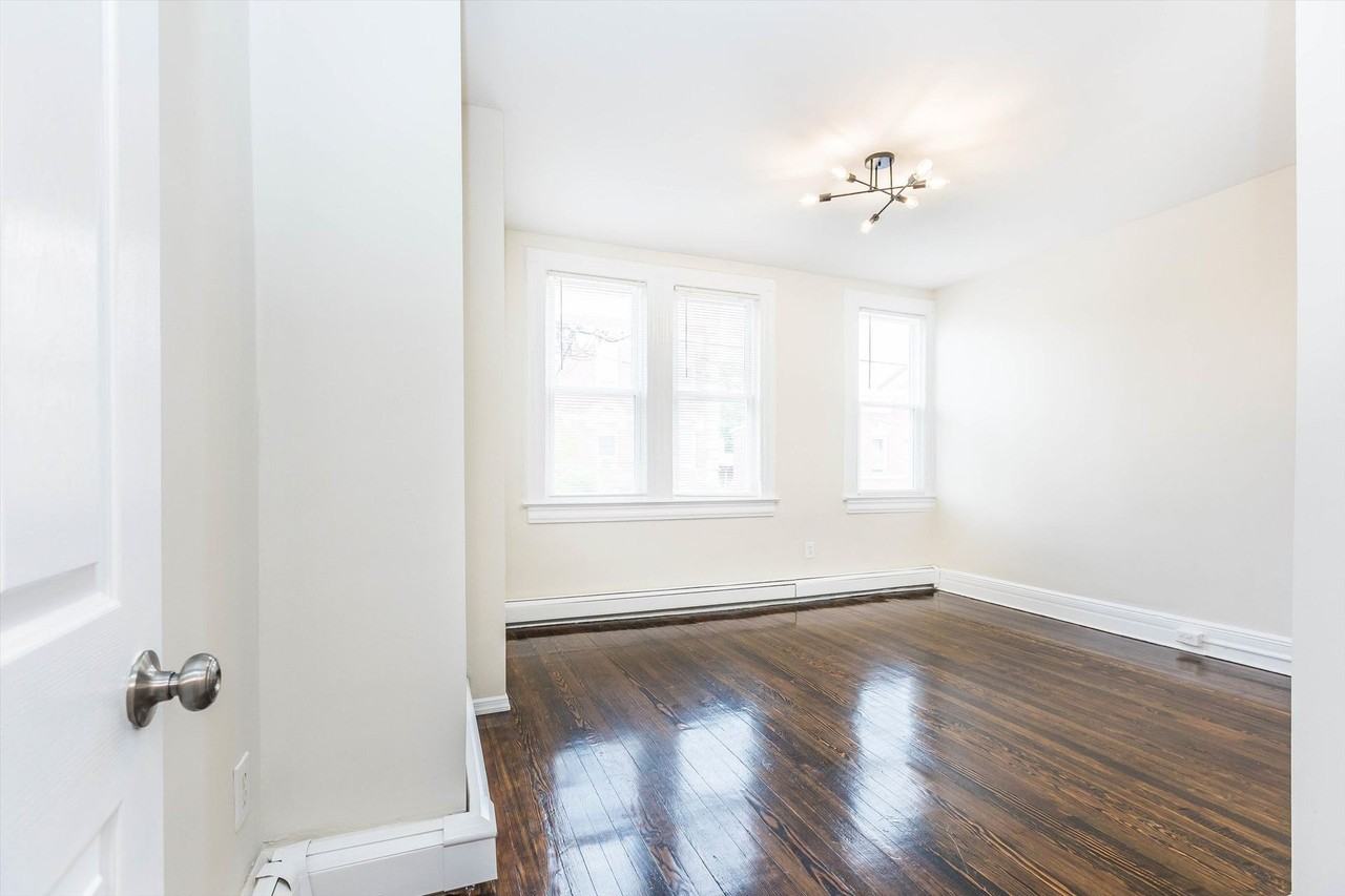 105 Pine St #3 - Photo 6 of 18