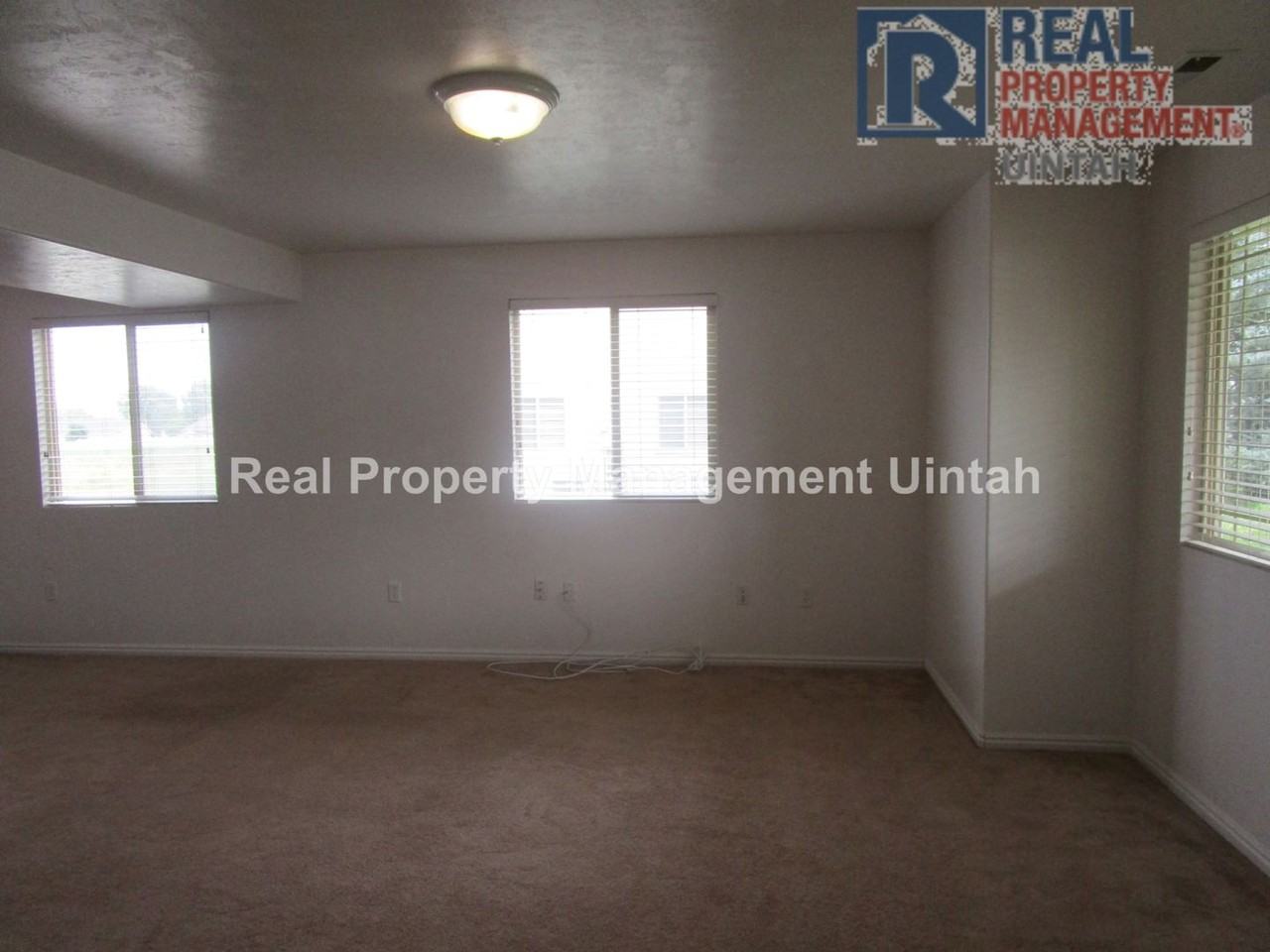 361 E 1220 S - Photo 3 of 10