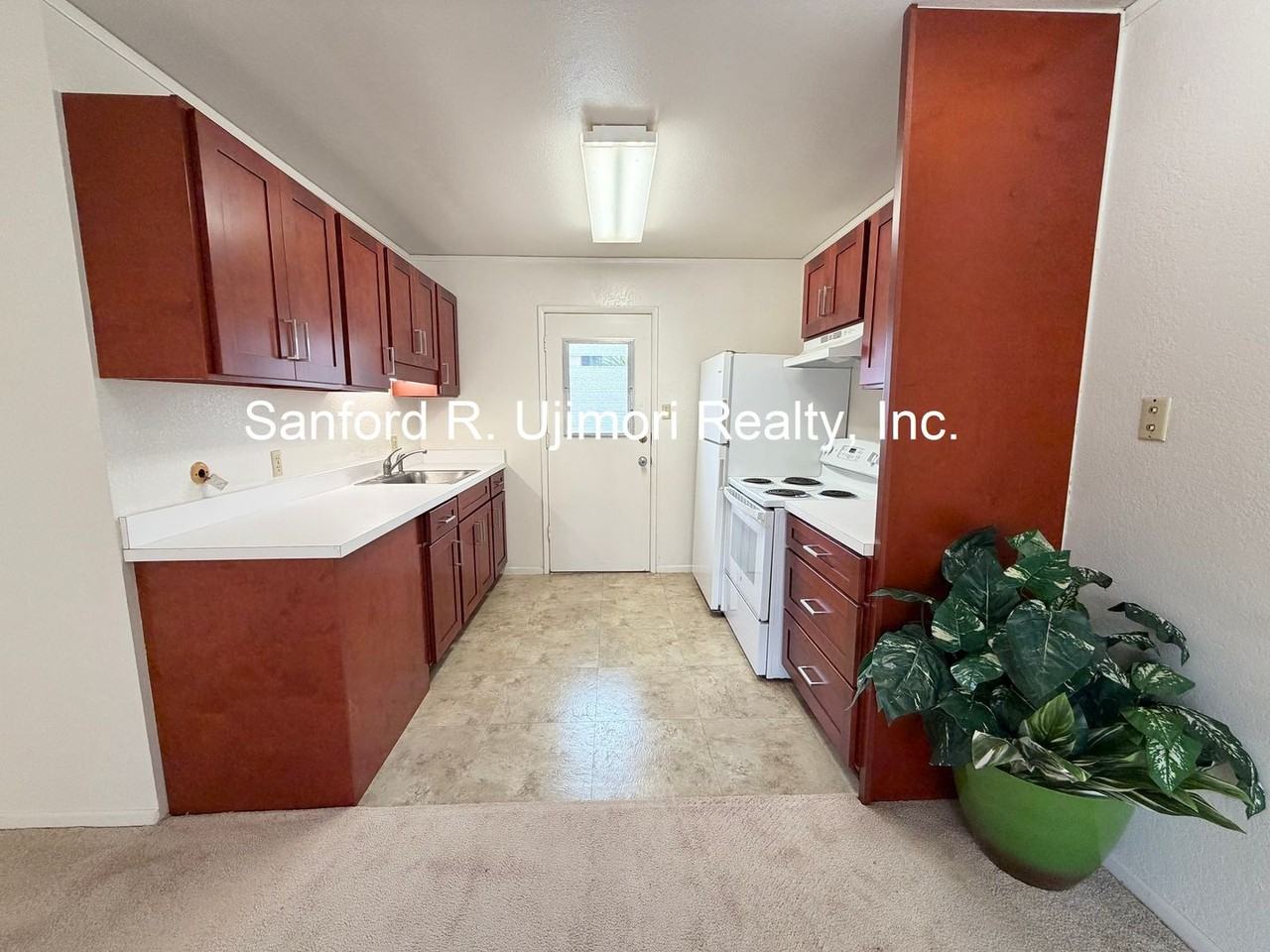 98-1266 Hoohiki Pl - Photo 3 of 10