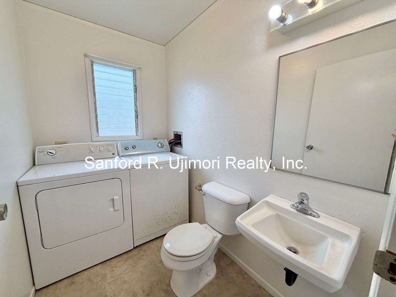 98-1266 Hoohiki Pl - Photo 4 of 10