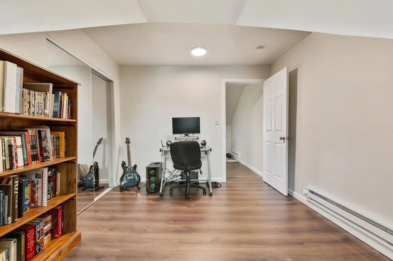 637 Bigelow St - Photo 5 of 18