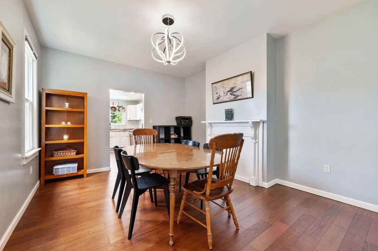 637 Bigelow St - Photo 7 of 18
