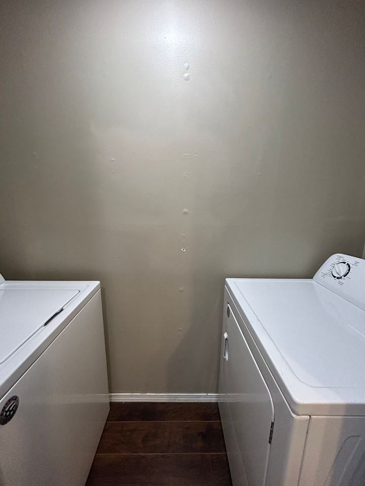 515 E Washington St - Photo 7 of 10