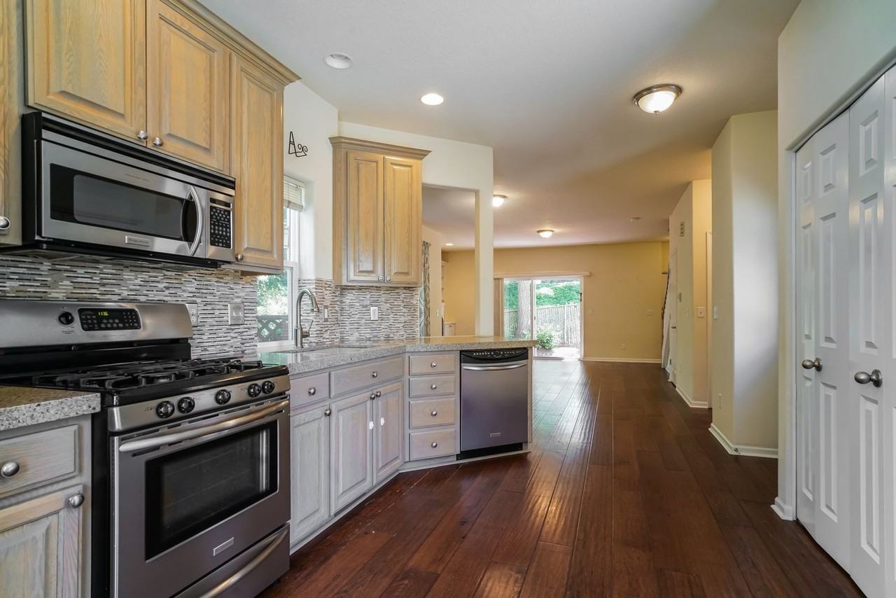 7306 Sw Kelsi Ct - Photo 6 of 17