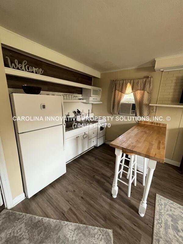 8212 Larkhaven Rd - Photo 2 of 14