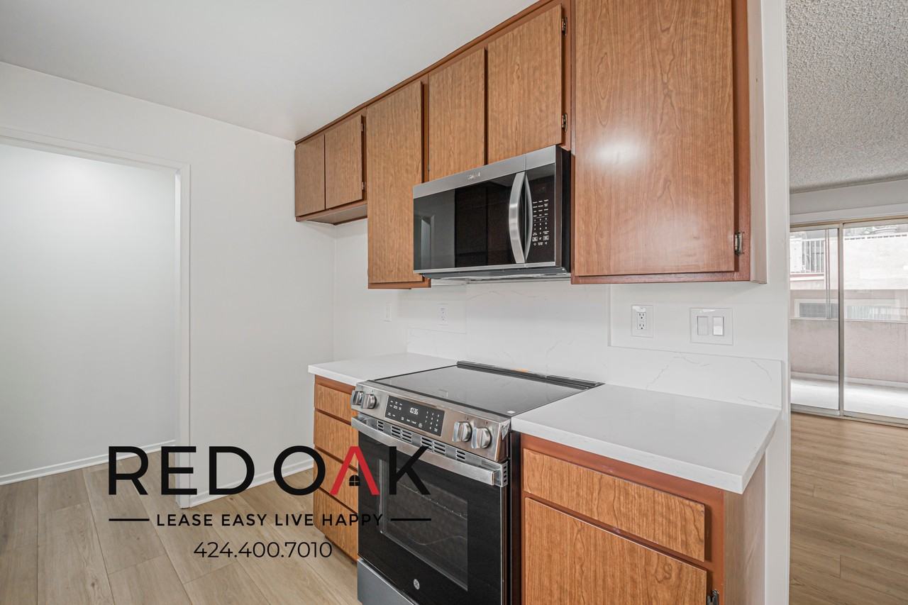 411 E Bay State St - Photo 7 of 30