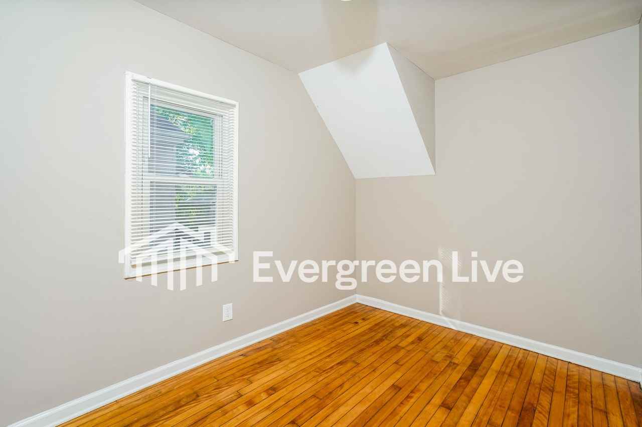 4827 N 46th St - Photo 6 of 13