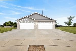 featured image of 102 E Santa Fe Cir