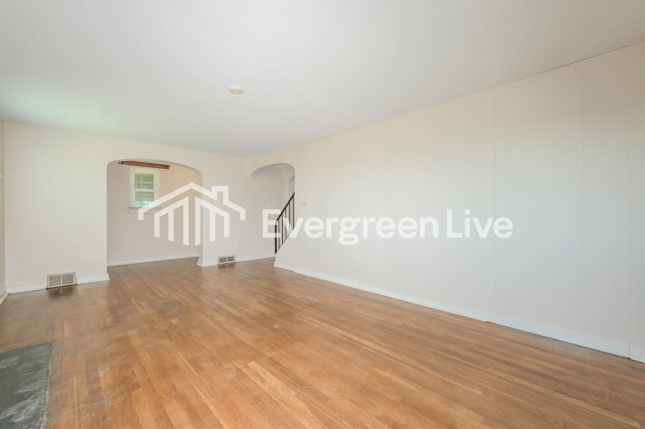 367 Conniston Ave - Photo 2 of 15