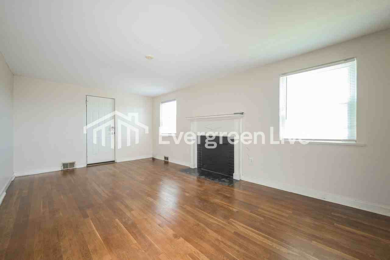 367 Conniston Ave - Photo 4 of 15