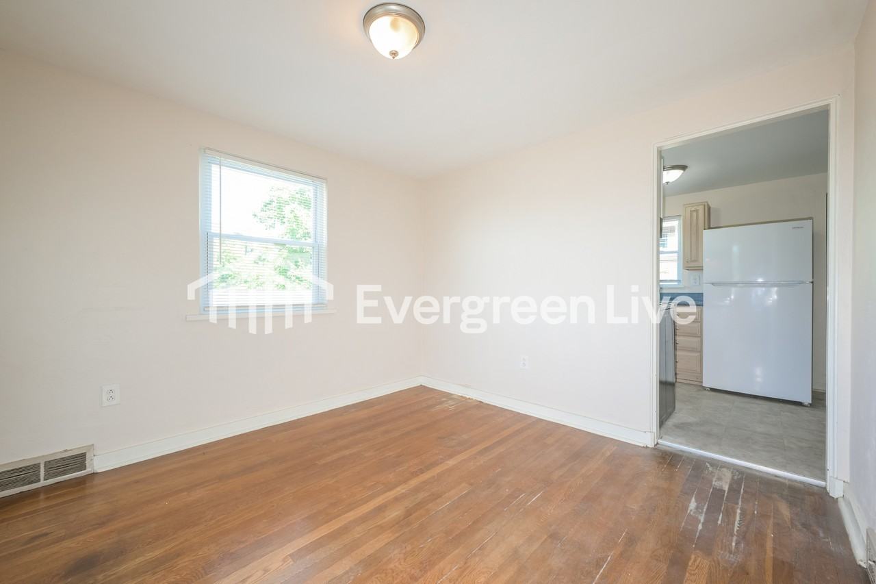 367 Conniston Ave - Photo 6 of 15